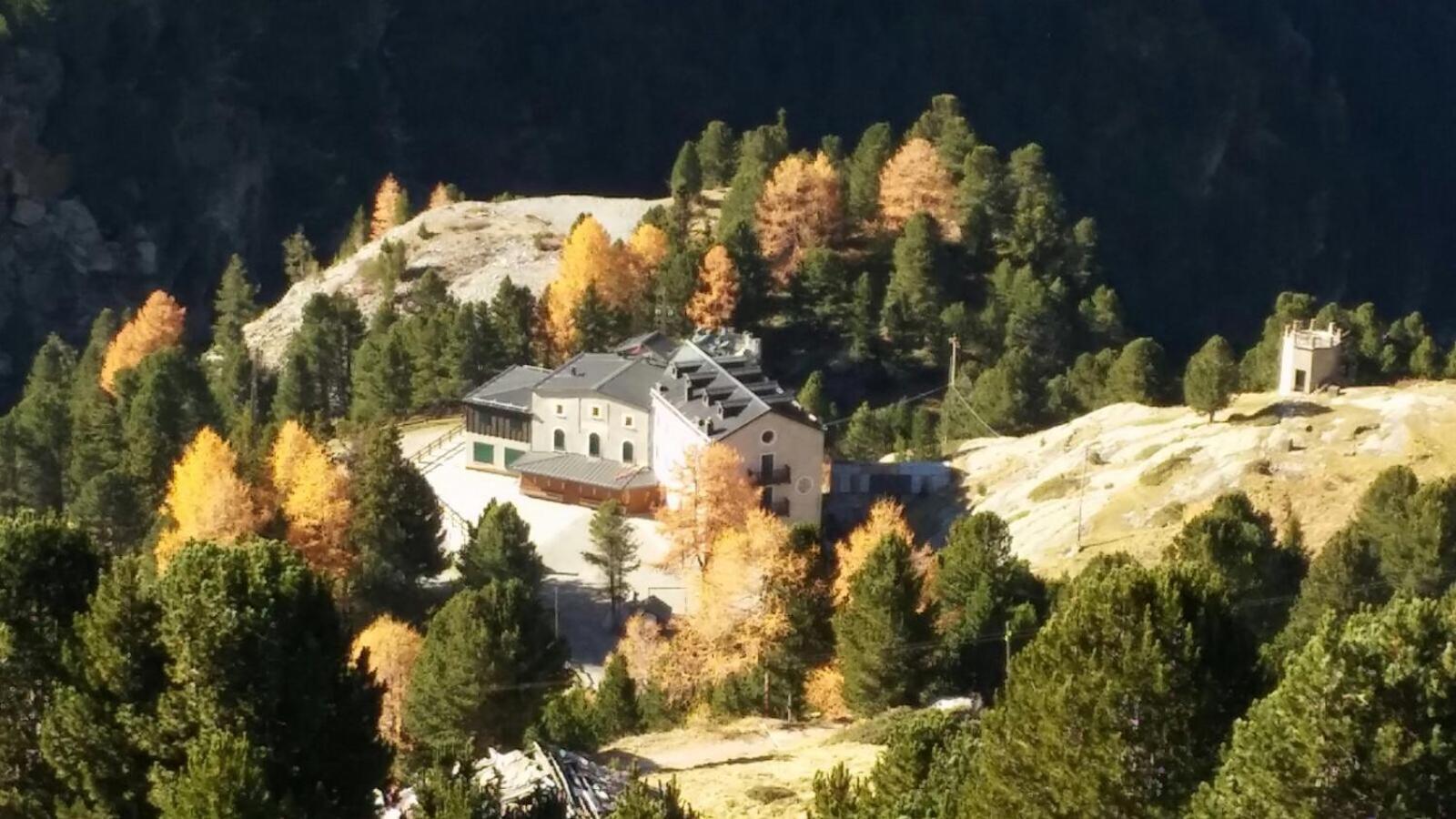 Rifugio Ghiacciaio Dei Forni Hotel Valfurva Exterior foto