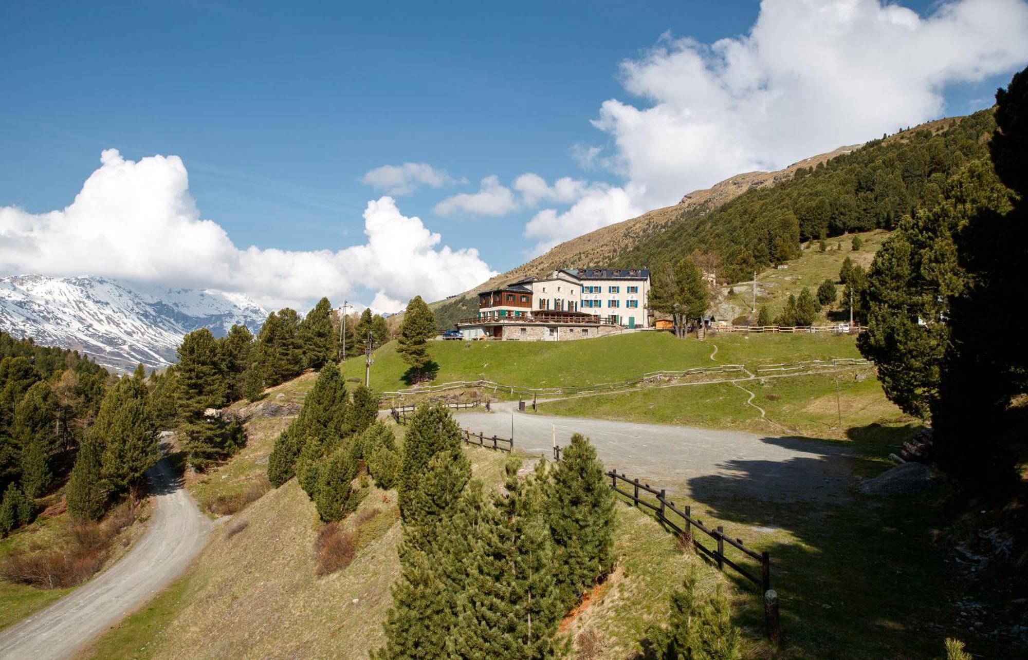 Rifugio Ghiacciaio Dei Forni Hotel Valfurva Exterior foto