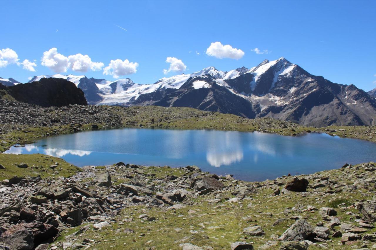 Rifugio Ghiacciaio Dei Forni Hotel Valfurva Exterior foto